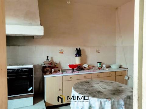 Casa com Quintal e Terreno Anexo no Paião – Perfeita para Projetos ao Ar Livre