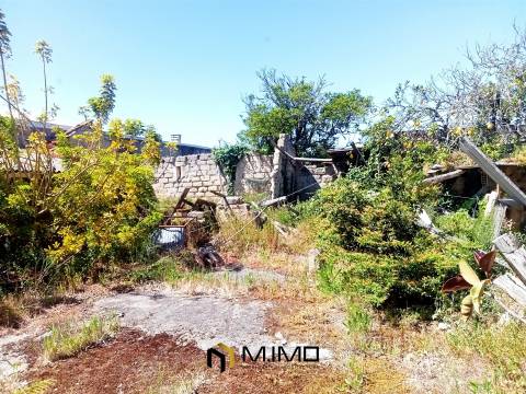 Casa com Quintal e Terreno Anexo no Paião – Perfeita para Projetos ao Ar Livre