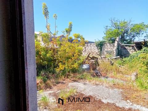 Casa com Quintal e Terreno Anexo no Paião – Perfeita para Projetos ao Ar Livre