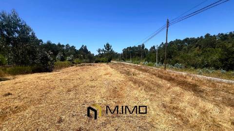 Terreno com 1.660m2 em Quiaios