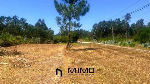 Terreno com 1.660m2 em Quiaios