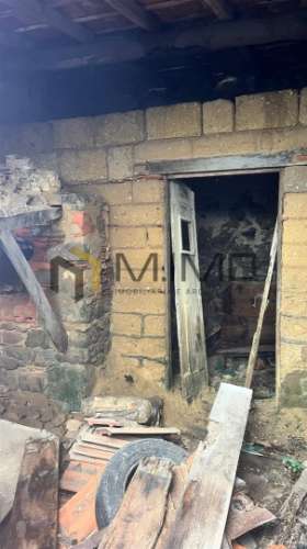 Moradia devoluta em Zona Reabilitação urbana_Quiaios_Próximo da Praia Murtinheira