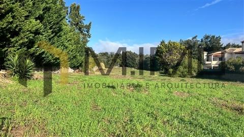 Terreno Quinta da Beloura I com vista de Golfe com projecto de arquitectura