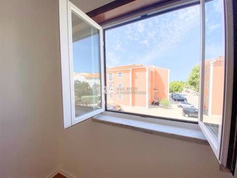 Apartamento T3 Arrendamento em Azeitão (São Lourenço e São Simão),Setúbal
