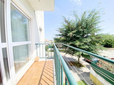 Apartamento T3 Arrendamento em Azeitão (São Lourenço e São Simão),Setúbal