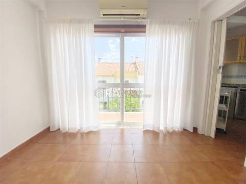 Apartamento T3 Arrendamento em Azeitão (São Lourenço e São Simão),Setúbal