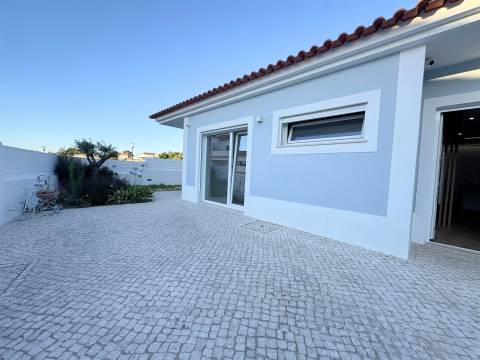 Moradia Isolada T3 Venda em Azeitão (São Lourenço e São Simão),Setúbal