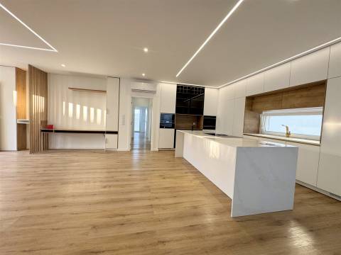 Moradia Isolada T3 Venda em Azeitão (São Lourenço e São Simão),Setúbal