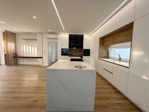 Moradia Isolada T3 Venda em Azeitão (São Lourenço e São Simão),Setúbal