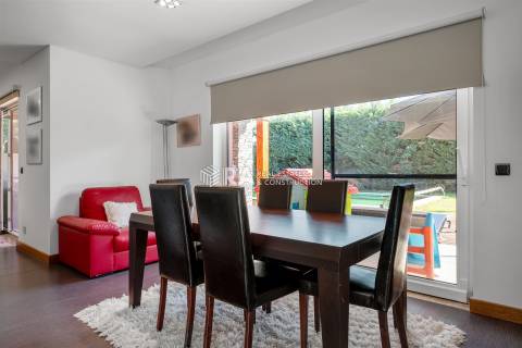 Moradia T4 Venda em Azeitão (São Lourenço e São Simão),Setúbal