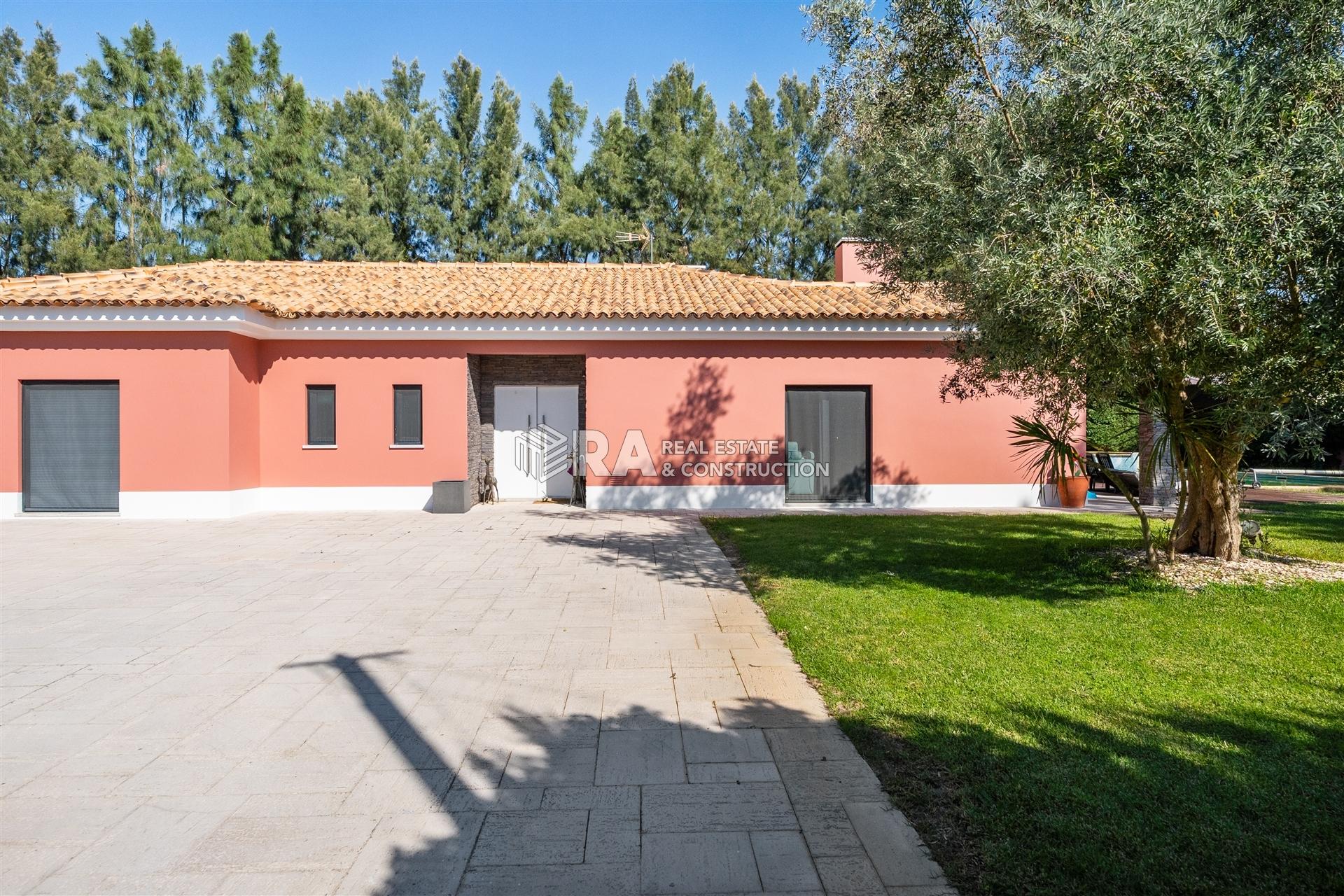 Moradia T4 Venda em Azeitão (São Lourenço e São Simão),Setúbal