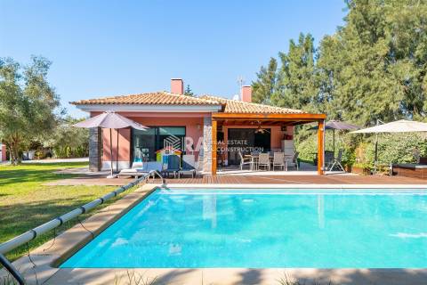 Moradia T4 Venda em Azeitão (São Lourenço e São Simão),Setúbal