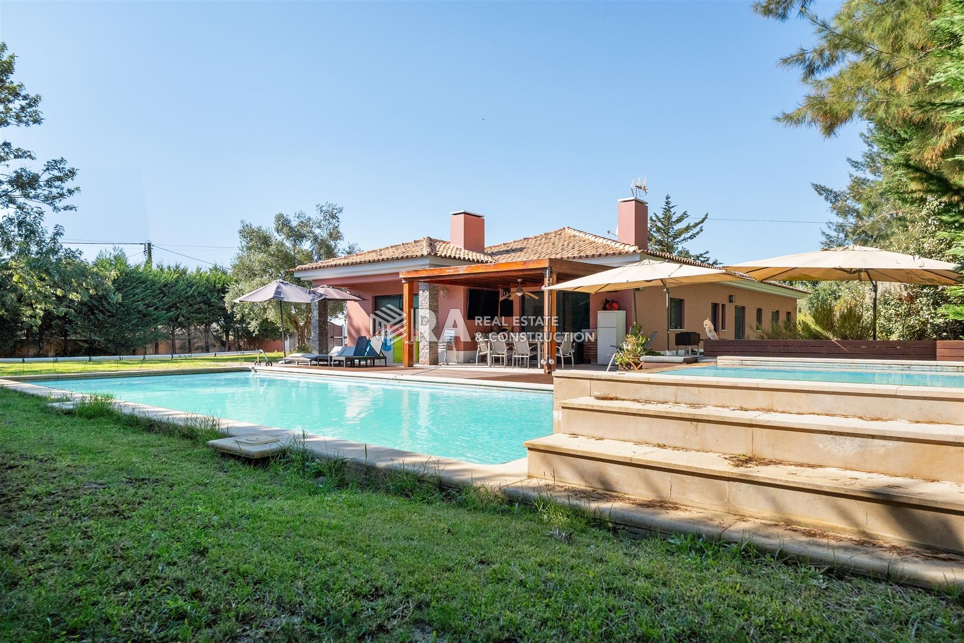 Moradia T4 Venda em Azeitão (São Lourenço e São Simão),Setúbal