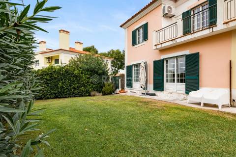 Moradia T4 Venda em Azeitão (São Lourenço e São Simão),Setúbal