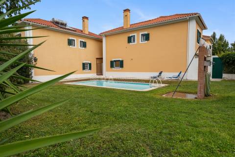 Moradia T4 Venda em Azeitão (São Lourenço e São Simão),Setúbal