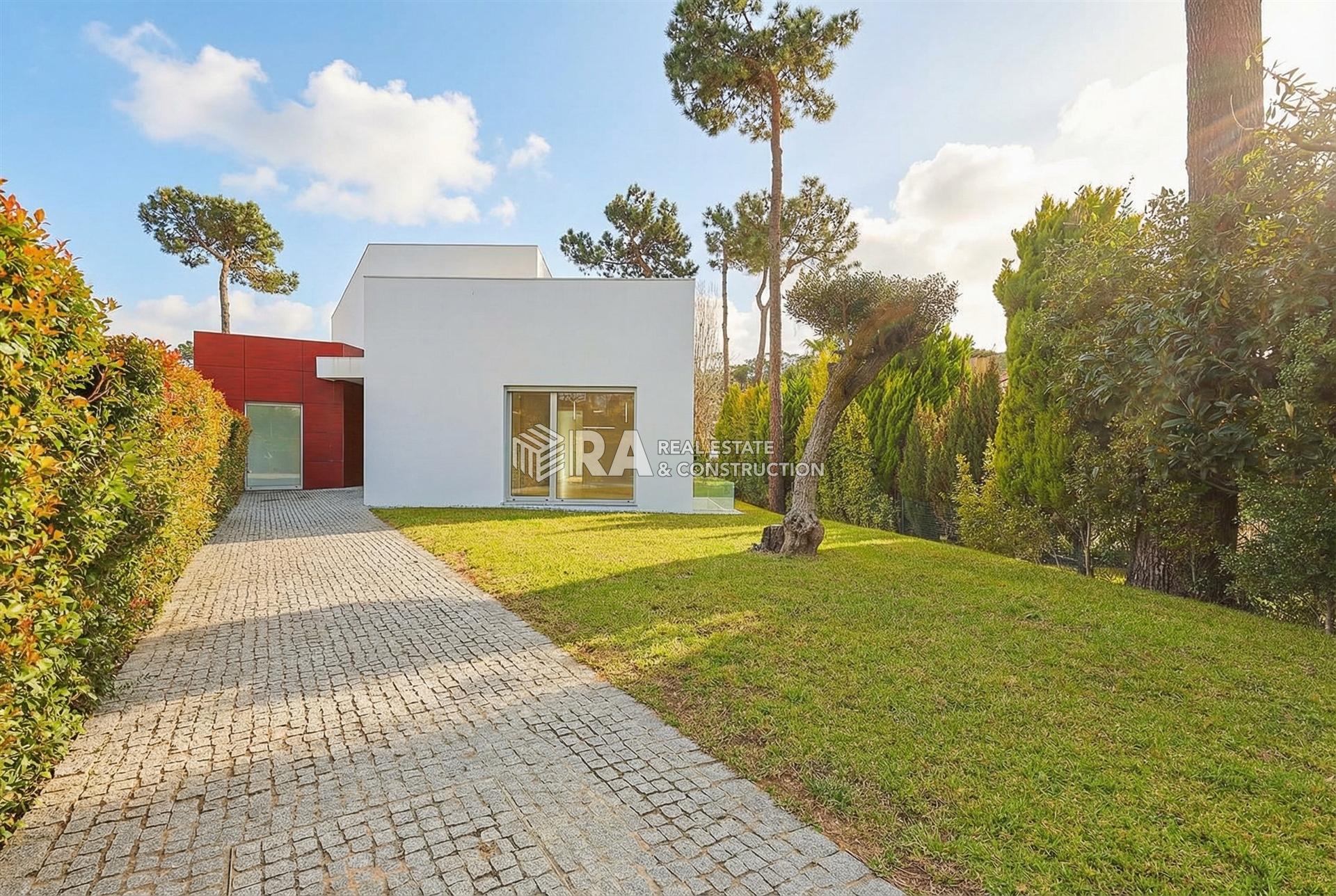 Moradia Isolada T6 Venda em Charneca de Caparica e Sobreda,Almada