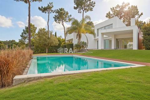 Moradia Isolada T6 Venda em Charneca de Caparica e Sobreda,Almada