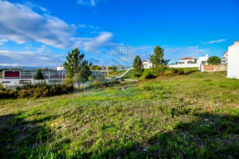 Lote de Terreno Meia Via