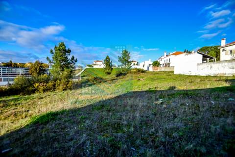 Lote de Terreno Meia Via