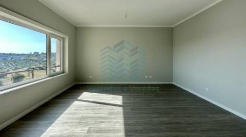 Apartamento T3 novo em Torres Novas com garagem