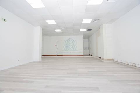 Loja destinada a comércio e serviços em Torres Novas