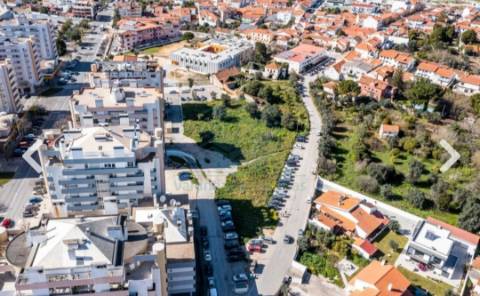 Lote de terreno para construção de 12 fogos em Torres Novas