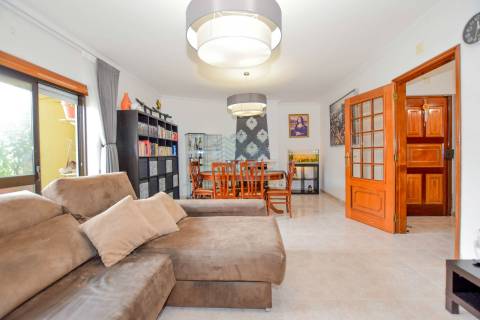 Apartamento T3 com garagem em Torres Novas