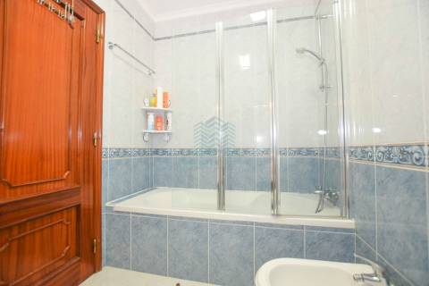 Apartamento T3 com garagem em Torres Novas