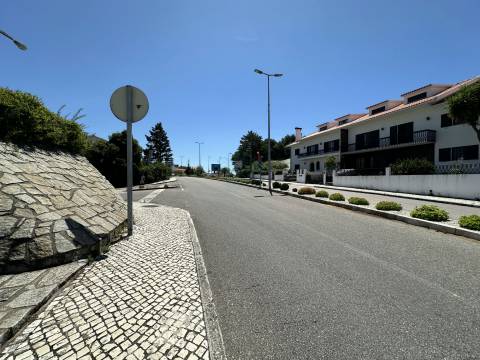 Loja em Abrantes destinada a comércio e serviços