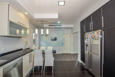 Moradia de luxo T5 com piscina e anexo