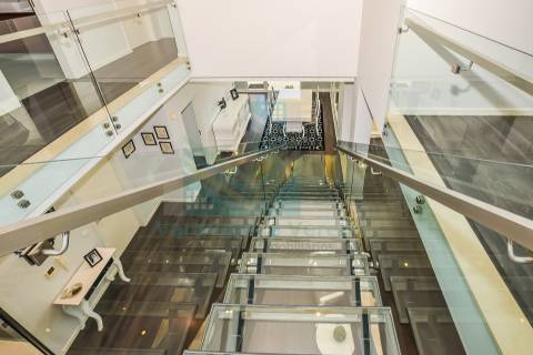 Moradia de luxo T5 com piscina e anexo