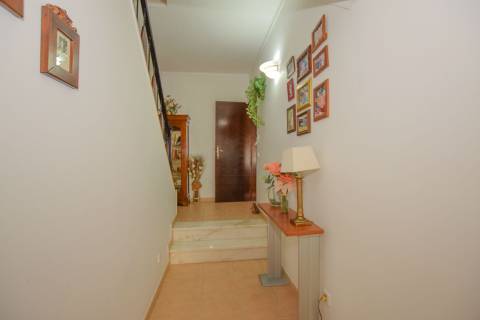 Moradia T4+1 com anexo e logradouro em Quinta da Silvã - Torres Novas