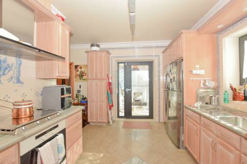 Moradia T3+2 com jardim e logradouro em Quinta da Silvã - Torres Novas