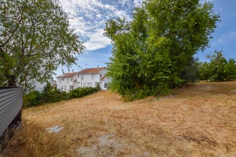 Terreno Urbano para construção em Torres Novas