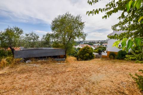 Terreno Urbano para construção em Torres Novas