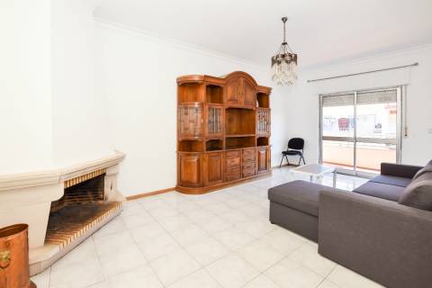 Apartamento T3 para arrendamento, bem localizado no Entroncamento