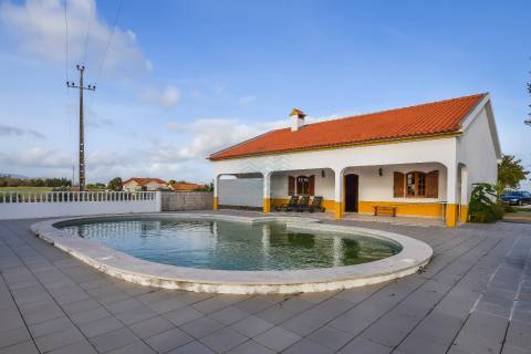 Moradia T3 em Carril - Torres Novas