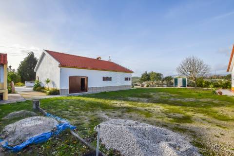 Moradia T3 em Carril - Torres Novas