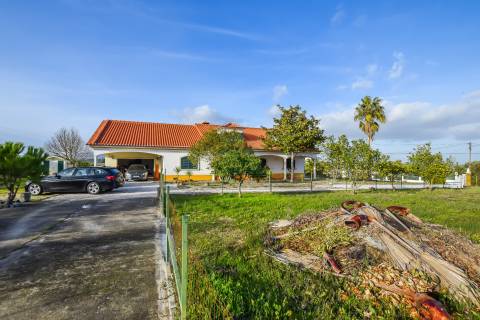 Moradia T3 em Carril - Torres Novas