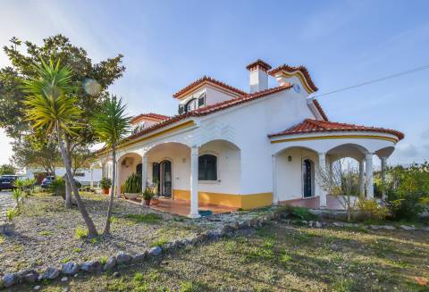 Moradia T3 em Carril - Torres Novas