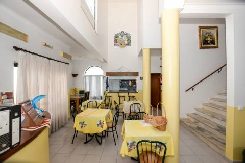 Residencial com 17 Quartos em Videla - Torres Novas