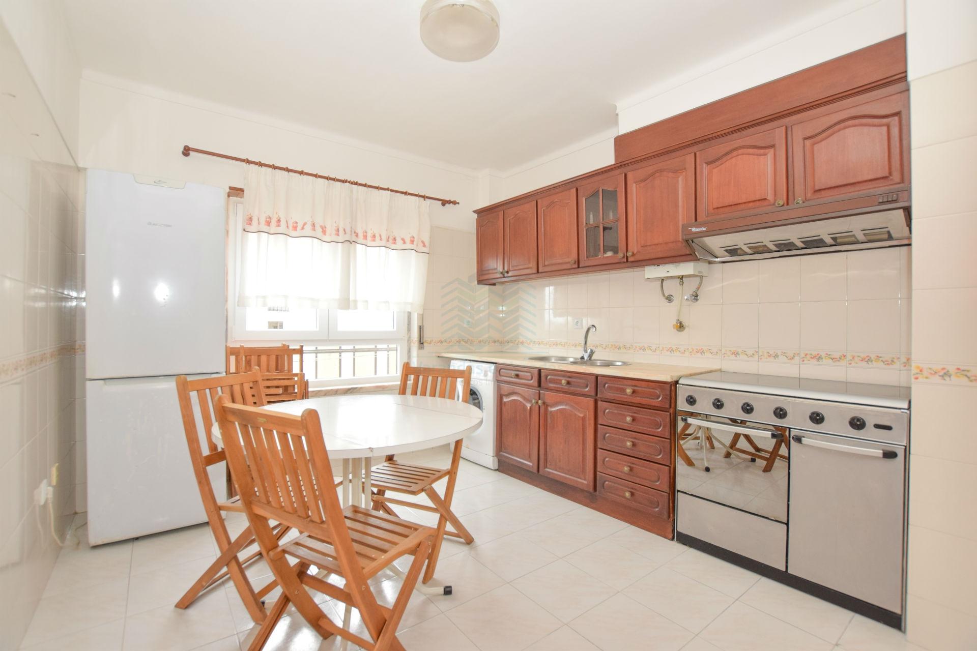 Apartamento T2 mobilado e equipado em Torres Novas