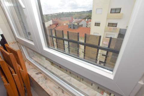 Apartamento T2 mobilado e equipado em Torres Novas