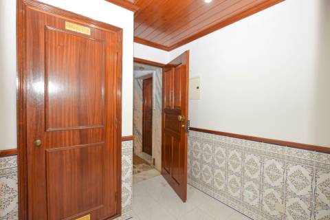 Apartamento T2 mobilado e equipado em Torres Novas