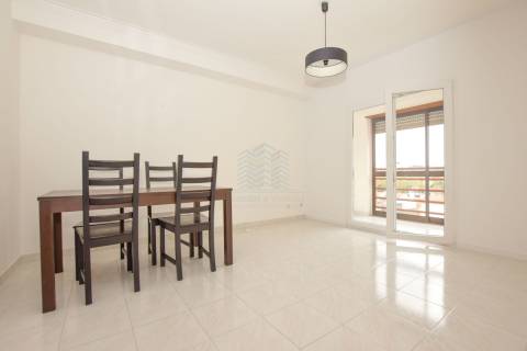 Apartamento T2 mobilado e equipado em Torres Novas
