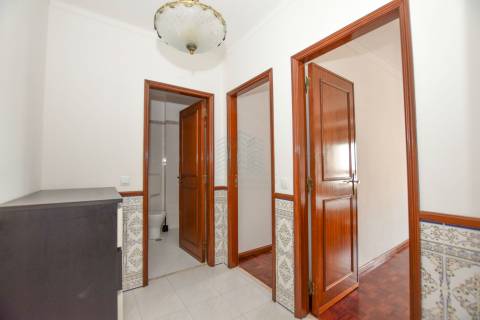 Apartamento T2 mobilado e equipado em Torres Novas