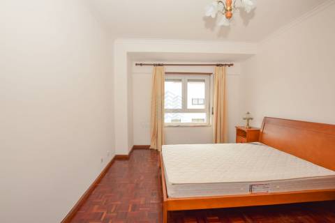 Apartamento T2 mobilado e equipado em Torres Novas