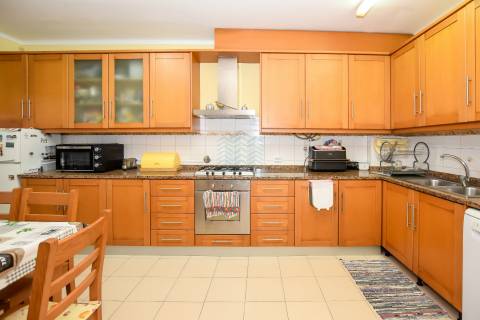 Apartamento T3 com Garagem - Entroncamento