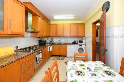 Apartamento T3 com Garagem - Entroncamento