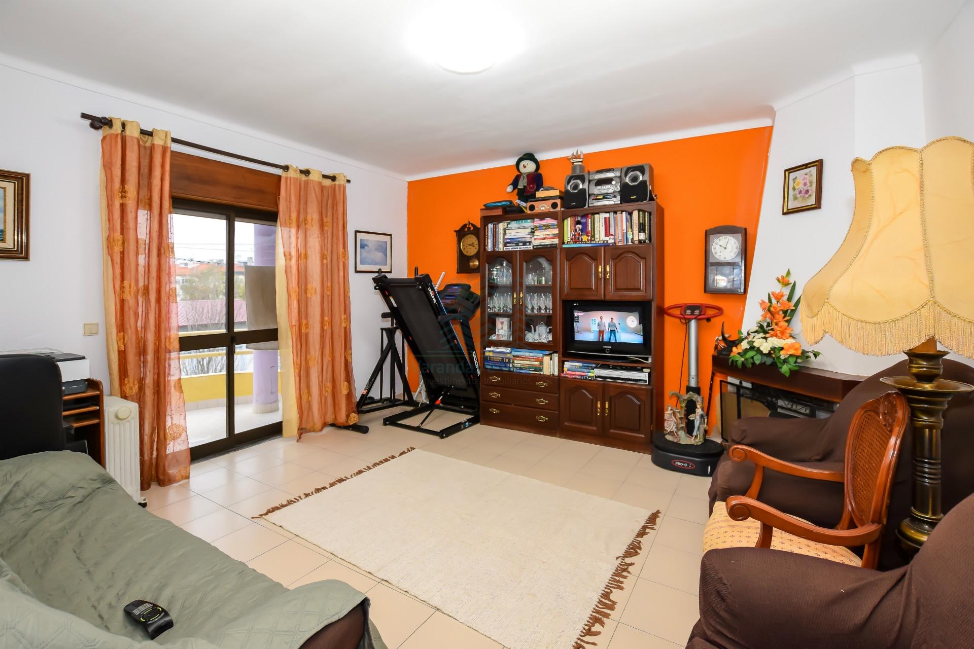 Apartamento T3 com Garagem - Entroncamento